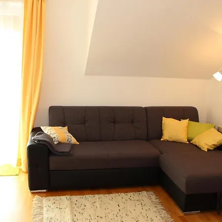 Biobauernhof Hoellerbauer Farm stay