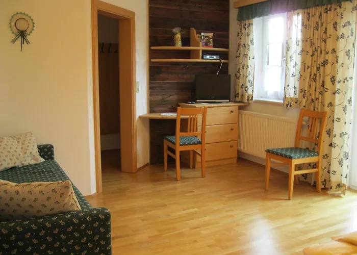 Biobauernhof Hoellerbauer Farm stay